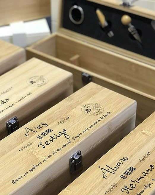 Caja 'Sumiller' con Accesorios para degustar un Buen Vino personalizado