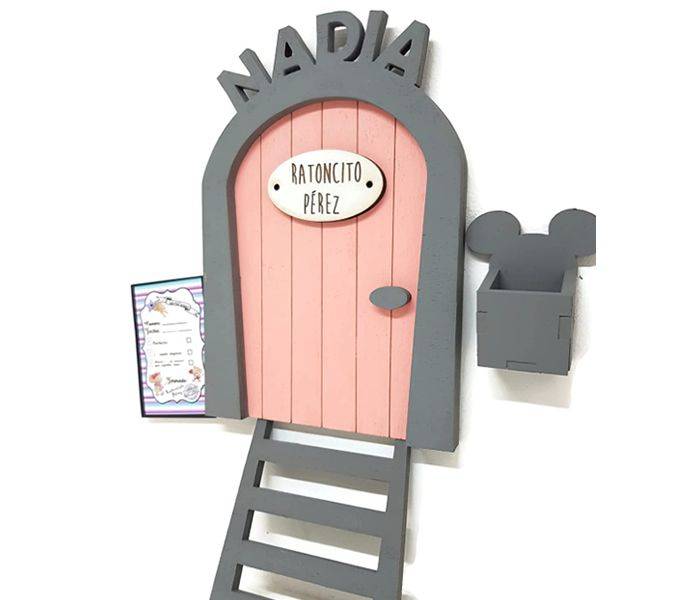 Puerta del ratoncito Pérez personalizada de madera